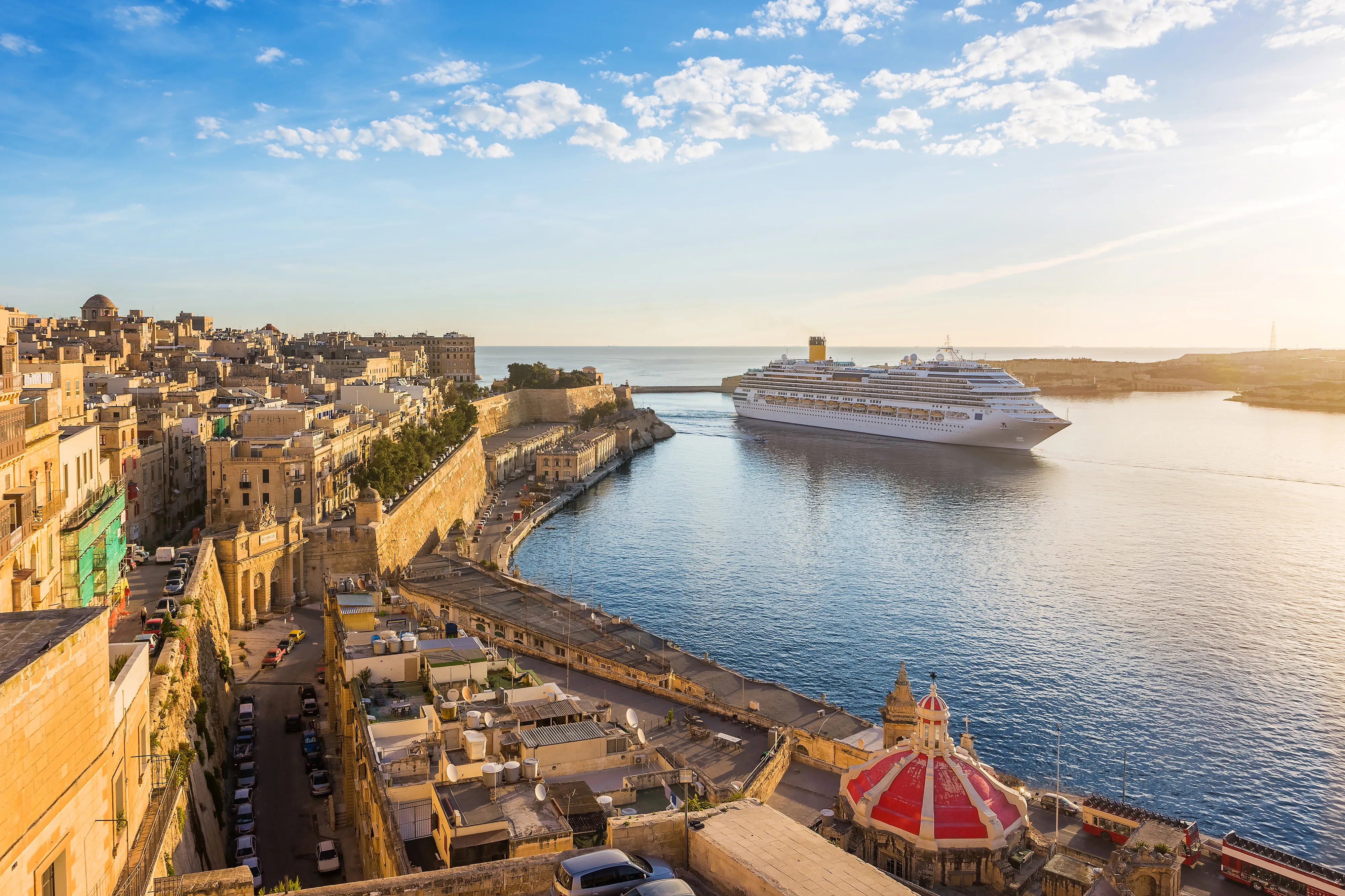 Cruise İle Akdeniz Keşfi